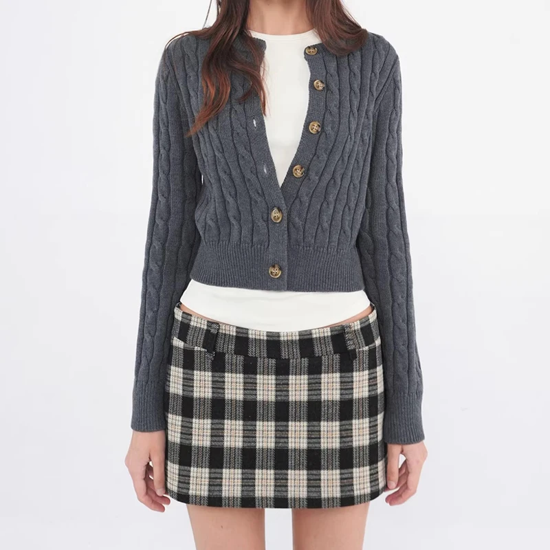 

Женская мини-юбка в клетку с низкой талией и трусами