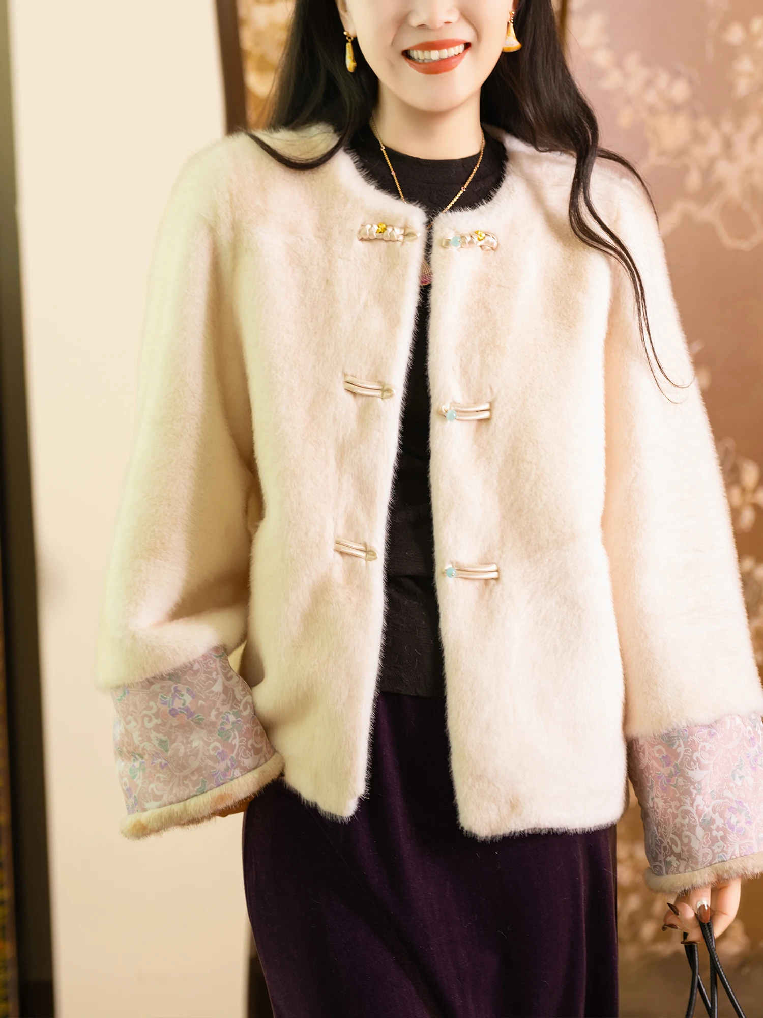 

Утепленное шелковое бархатное пальто с манжетами на одной пуговице и узором «Снежный леопард», повседневная свободная женская верхняя одежда для ежедневного использования