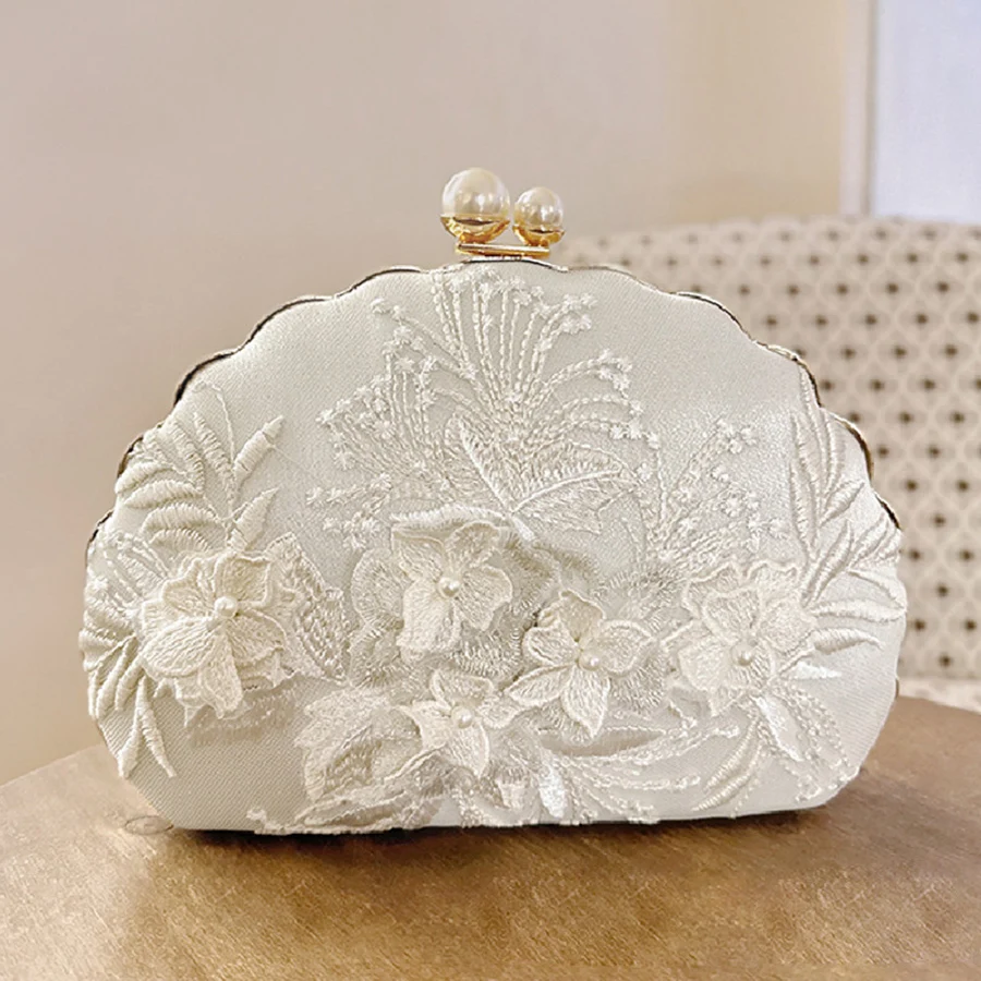 

Shell Clip Evening Bags New Fashion White Embroidered Lace Clutch Vacation Crossbody Chain Bag Bride Wedding Party Handbag Purse