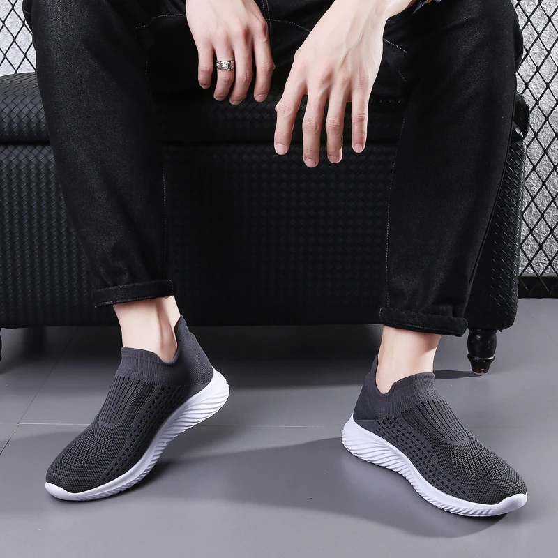 Męskie trampki oddychające tekstylne cholewki wygodne lekkie amortyzujące jakości Slip-on Unisex Cross-Trainer minimalistyczne buty