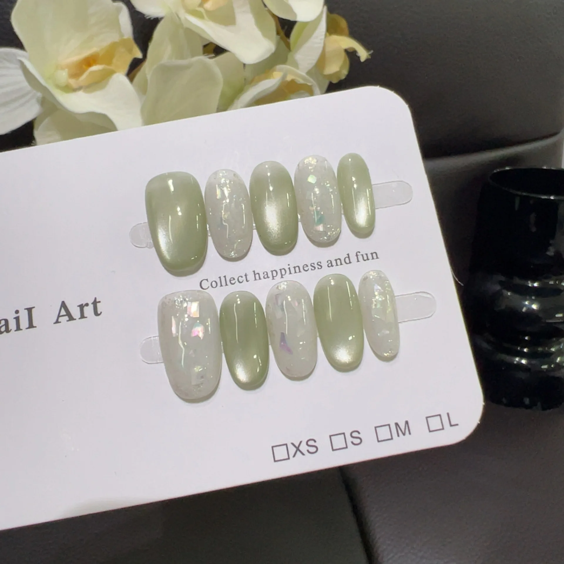 

10Pcs Green Cat's Eye Handmade False Nails Full Cover Shiny Sequin Design Fake Nails Tips Round Head Detachable Press on Nails