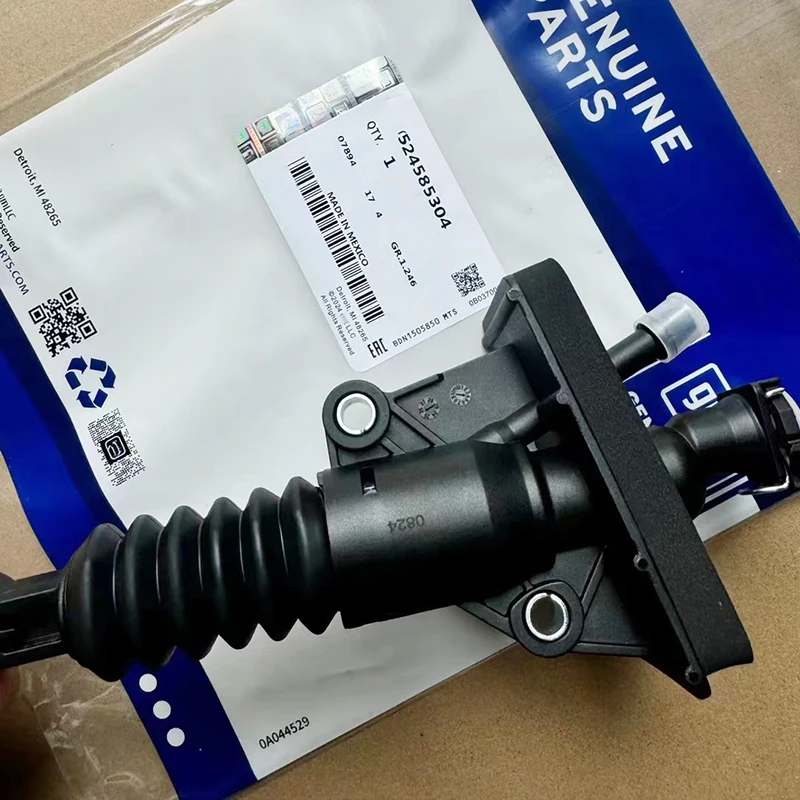 For Chevrolet ONIX TRACKER Automotive Parts Clutch Master Cylinder OEM 24110003 24585304 25204558