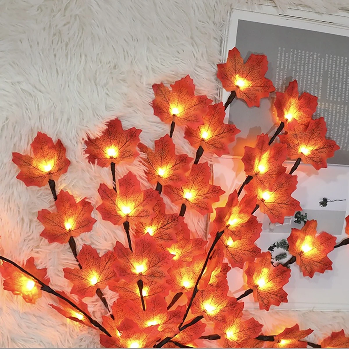 Simulated Maple Leaf Branch Lamp, Creative Decorative Lamp for Thanksgiving and Halloween, Warm and Romantic Decoration for Home