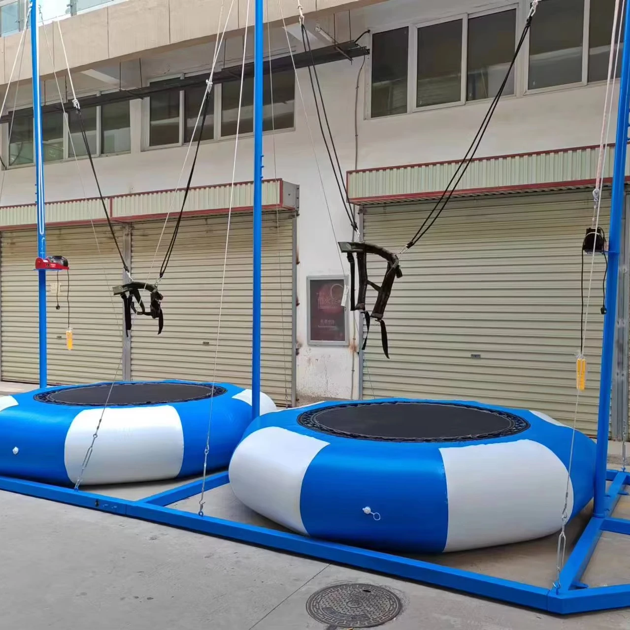 Factory Direct Double People Inflatable  Bungee Jumping Equipment Children Bungee Trampoline Ride for Sal