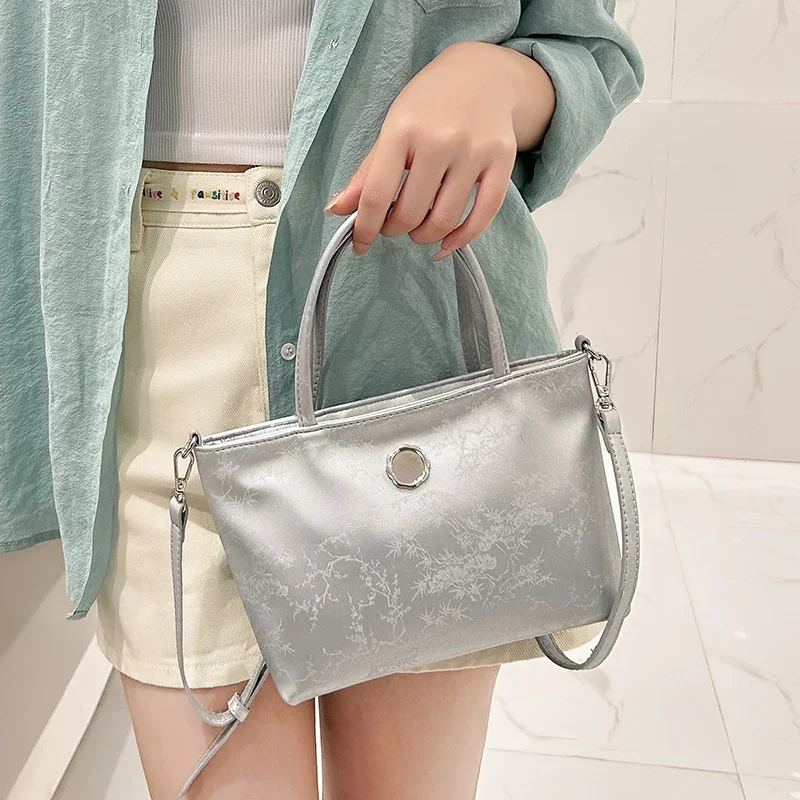 

High-end Women Bags Design 2024 Summer New Chinese Style Silver Texture One-shoulder Cross-body Tote Bag