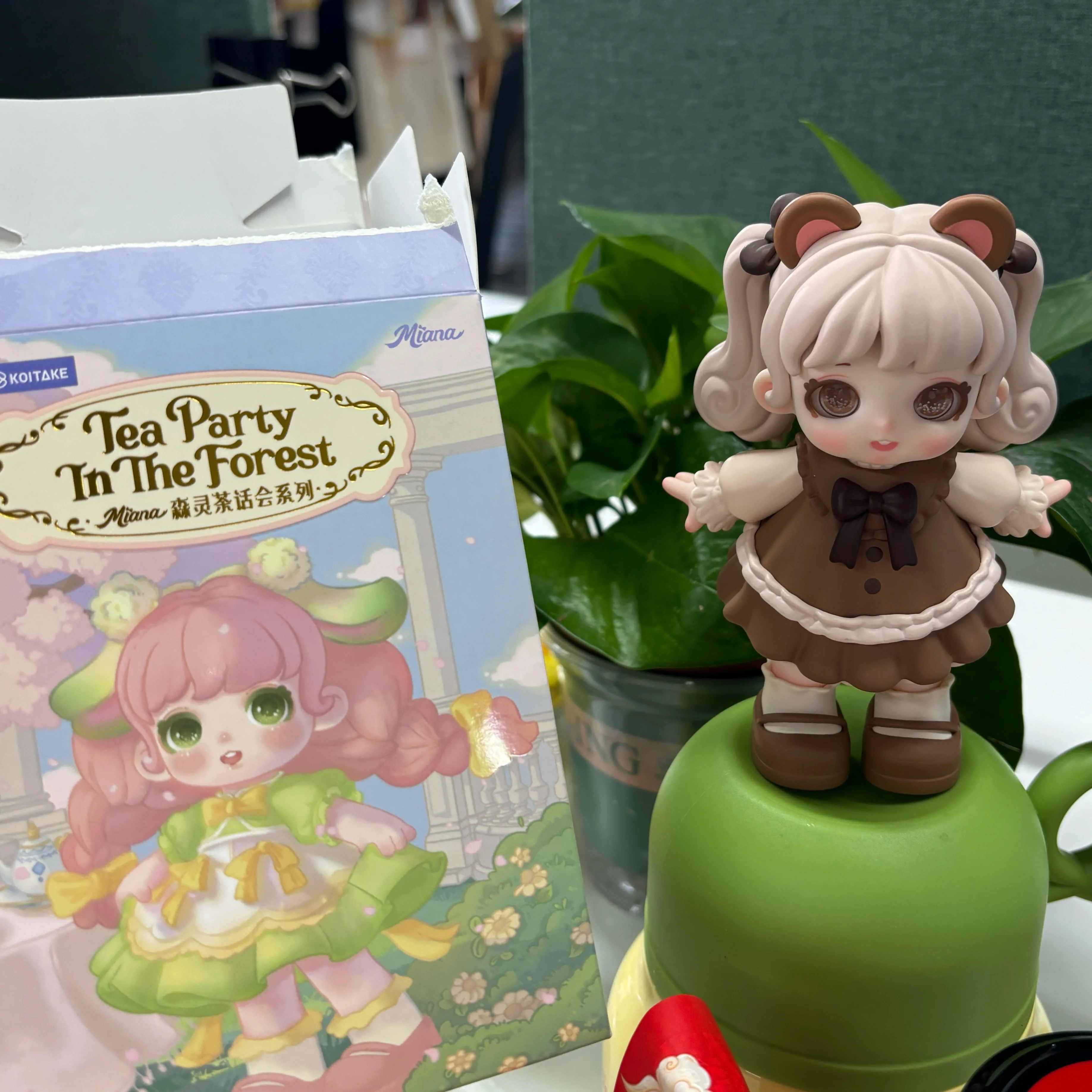 オリジナルミアナ小さなミアナセンリングティーパーティー森シリーズブラインドボックス潮遊びアクションフィギュア Q バージョンモデルかわいい人形