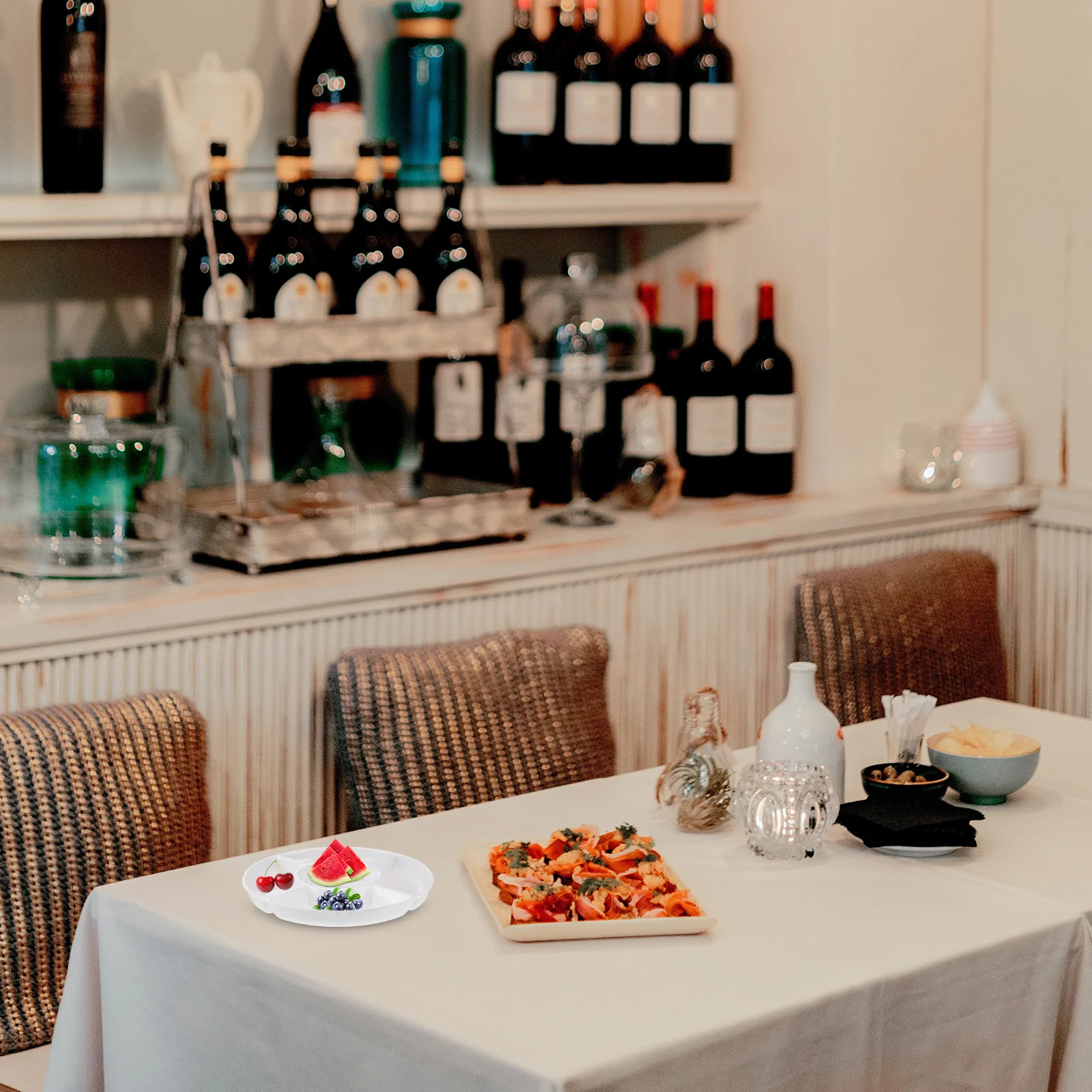 

Imitation Ceramic Melamine Tray Round 5 Part Fruit Plate Appetizer Serving Bowl for Nuts Dried Snacks Candy Dish Platter