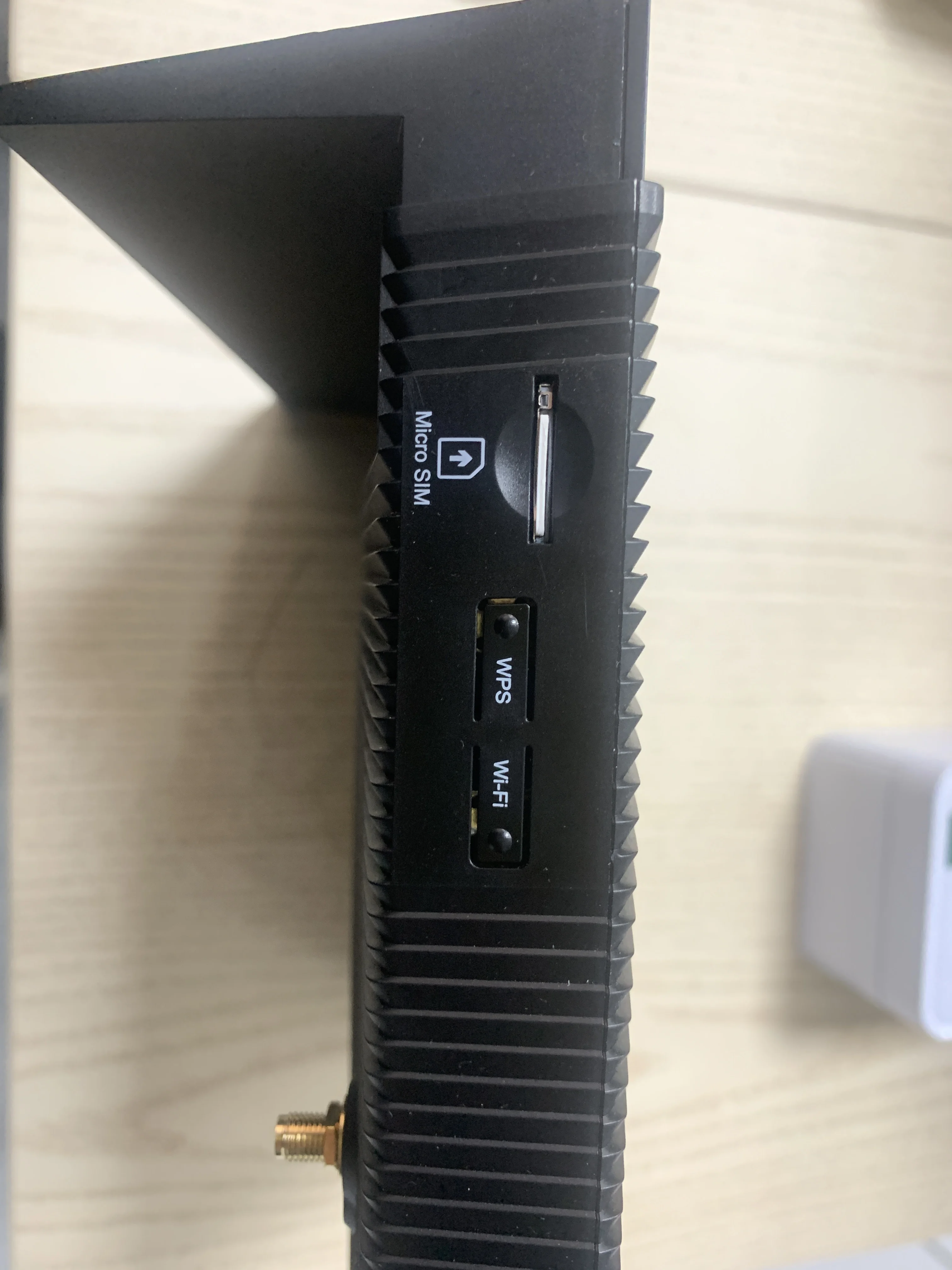 VX420-g2h tplink AX5400 Hybrid WiFi 6 Modem 4G Router with VoIP(98%new without box have plug)