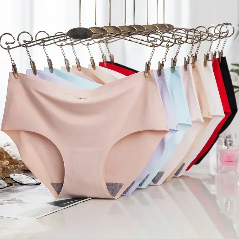 Seamless Ice Silk Underwear for Women Traceless One-piece Mid-waist Briefs Sexy, Breathableand Invisible Women's Panties