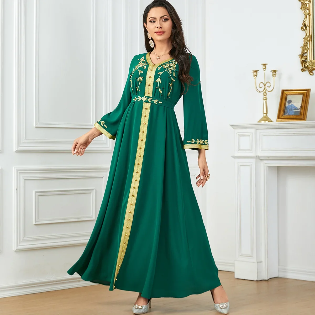 Islamic Light Luxury Muslim Women's Clothing, Abaya Dubai Saudi Arabian Fashion Embroidered Beaded Casual V-neck Dress. M-XXL