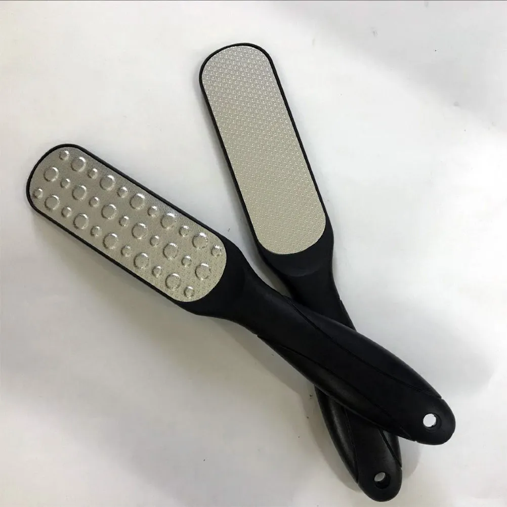 

Набор для педикюра: 2 шт. черных скребков для удаления мозолей и огрубевшей кожи, инструмент для отшелушивания и очистки стоп