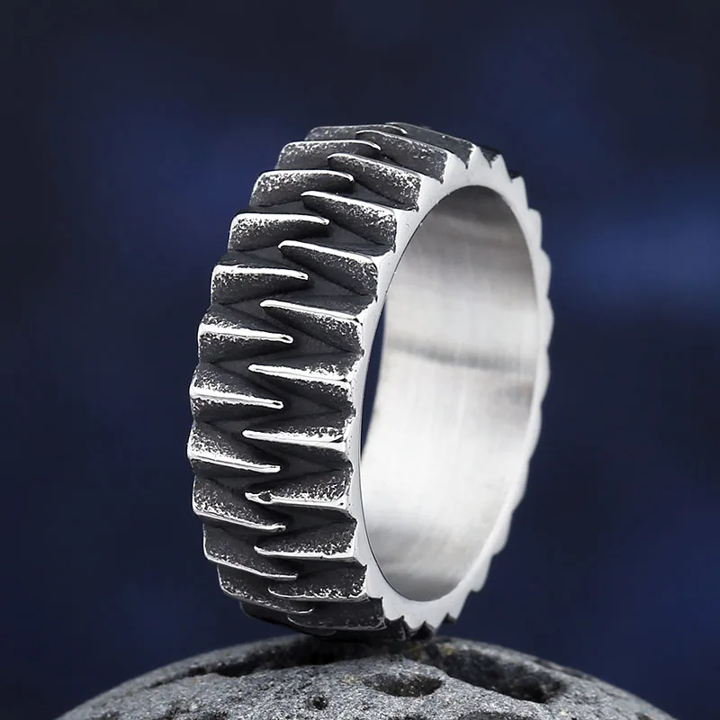 Dropshipping Retro Style Fashion 2023 New 316L Stainless Steel Geometric Gear Ring Biker Creative Jewelry For Teens Gift
