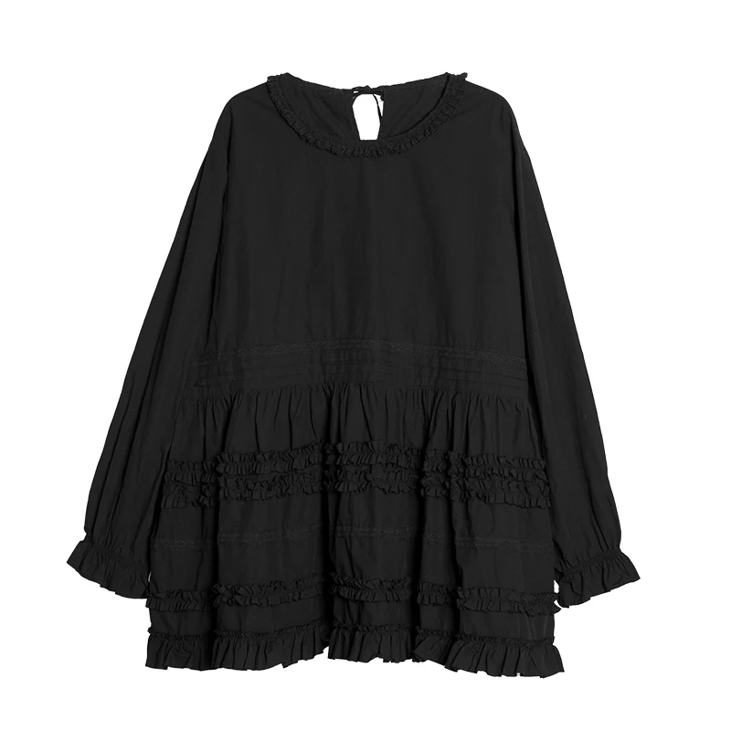 

IMAKOKONI original design black round neck pullover with lace stitching loose long sleeved T-shirt for women 244983