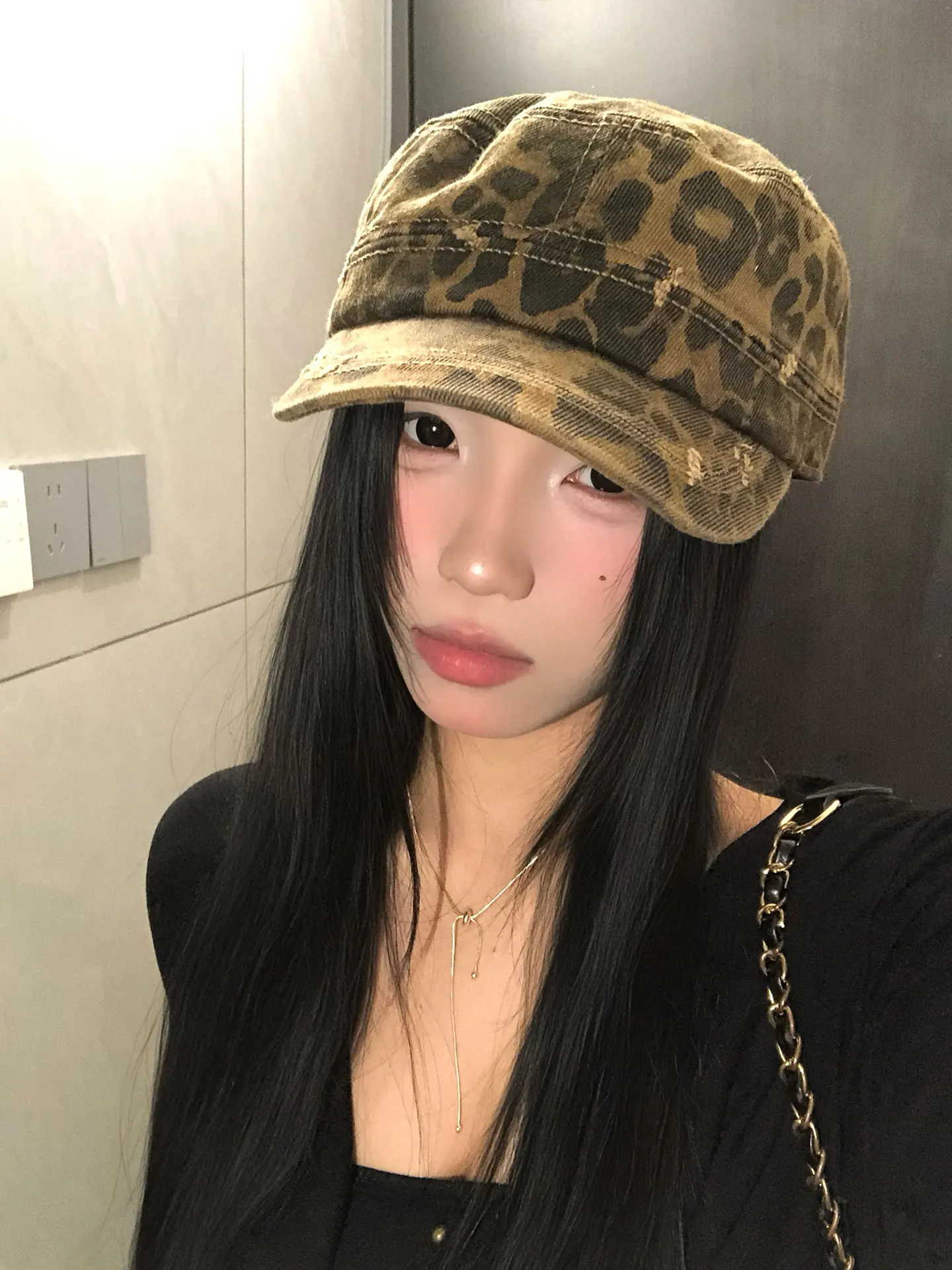 Retro American Leopard Print Beret Hat Women's Face Slimming Flat Top Hat Wide Brim Sunshade Casual Fashion Accessory