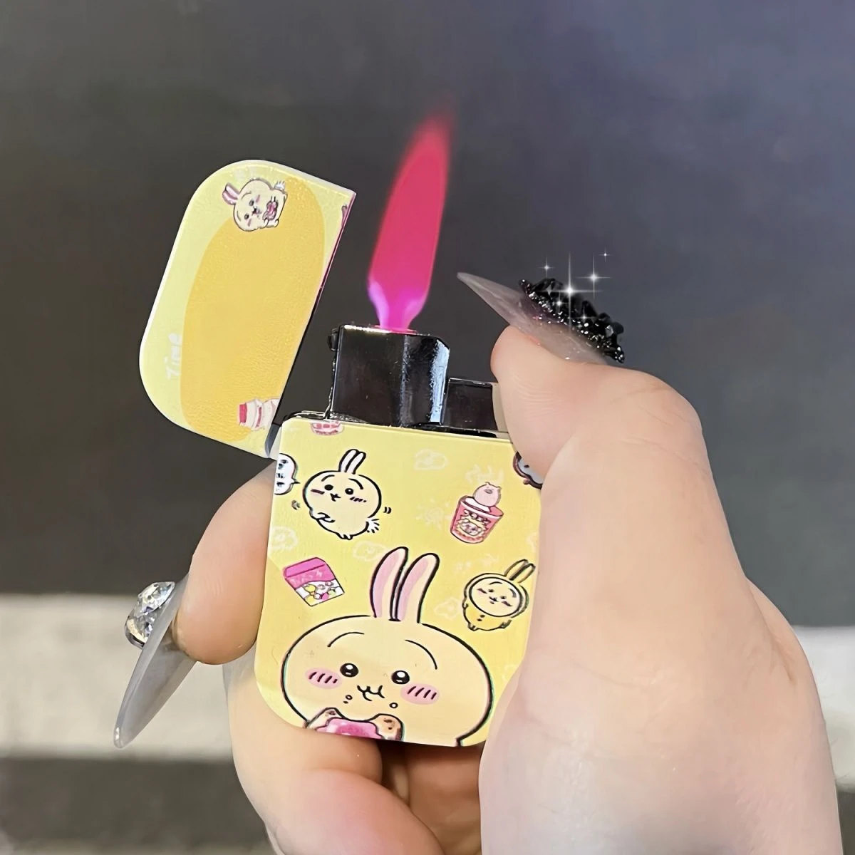 New Kawaii Cartoon Chiikawa Windproof Metal Gas Lighter Original Fresh Cute Chiikawa Usagi Lighters , Cigarette Accessories