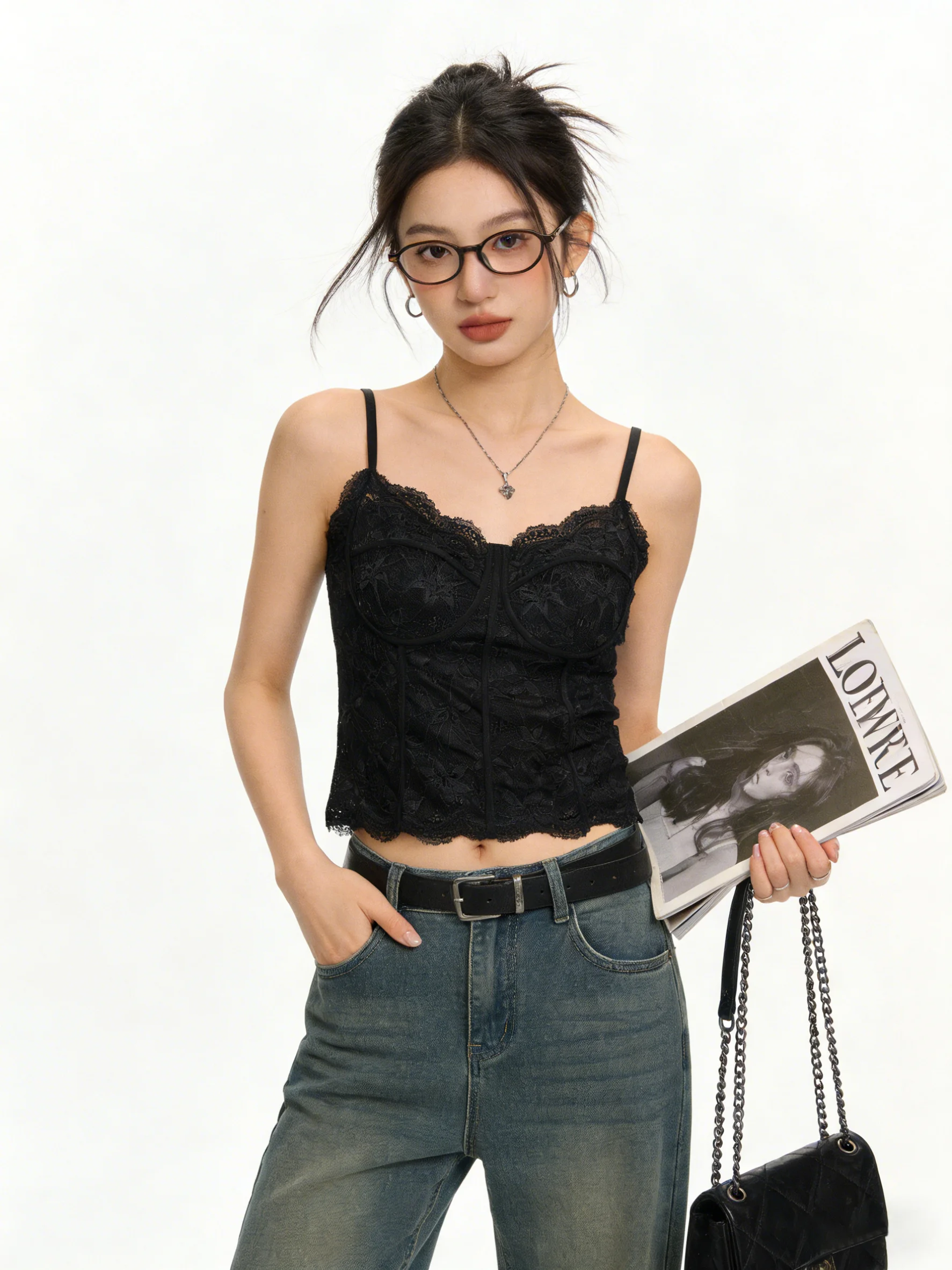 

Корейский стиль: кружевной топ с V-образным вырезом и бретелями, женская верхняя одежда с подкладкой на груди, утягивающий и корректирующий фигуру, летний, дышащий, укороченный.