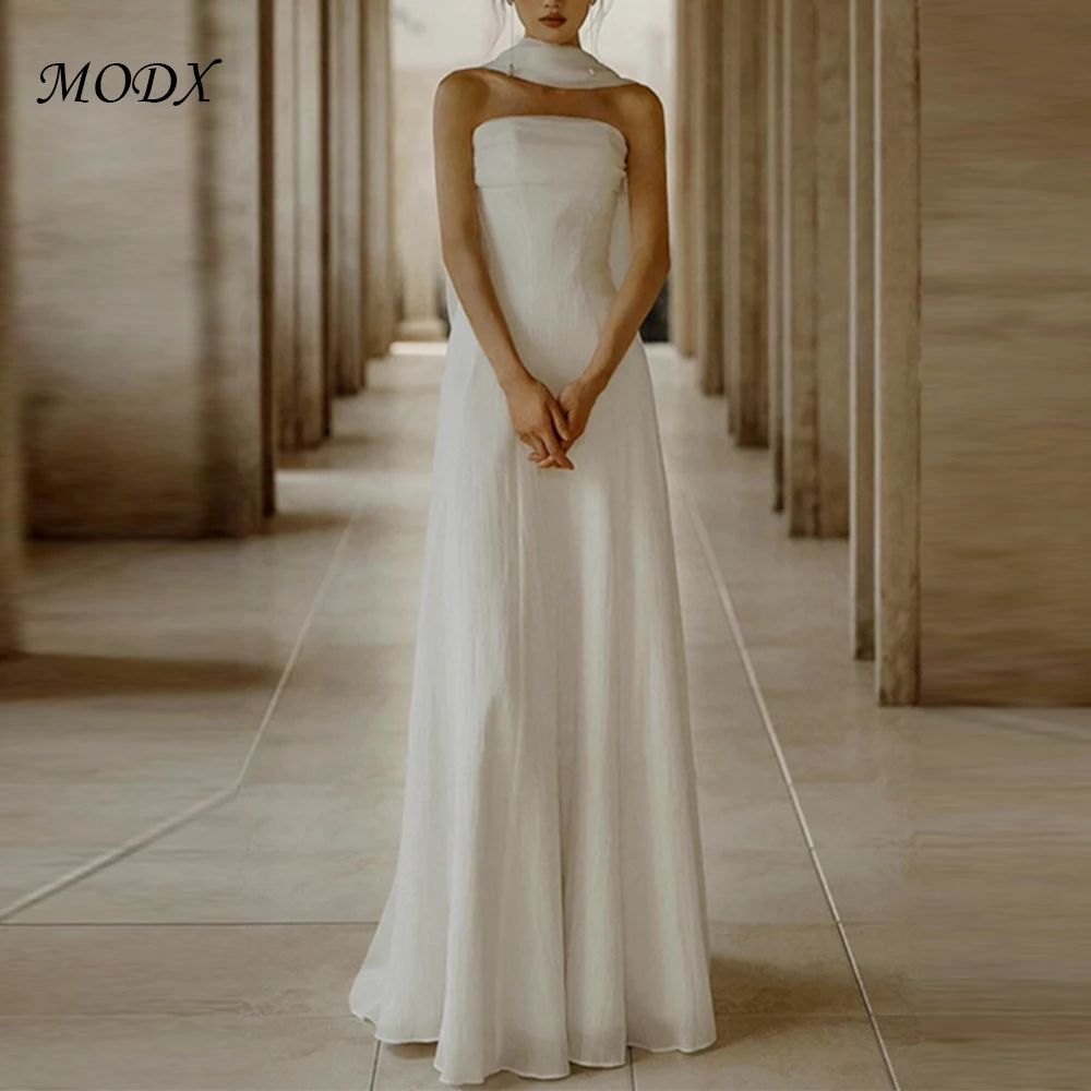 

MODX Korean Elegant Strapless Halter Neck Wedding Dress Pleated A-Line Gown White Sheer Maxi for Ceremony Minimal Style