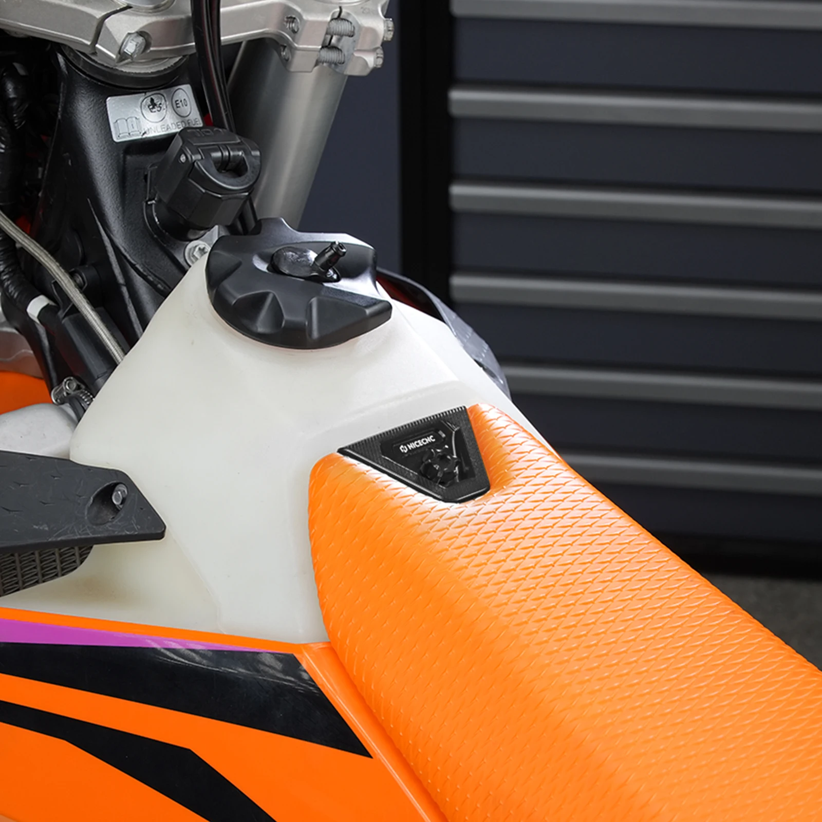 (EU-Lager) 2026 2025 Für KTM EXC 300 SX 125 XC 150 XC-W 250 XC-F 350 EXC-F 450 XCF-W XW-F 500 Sitzhalterung Sitzschrauben-Kit – Detail 11