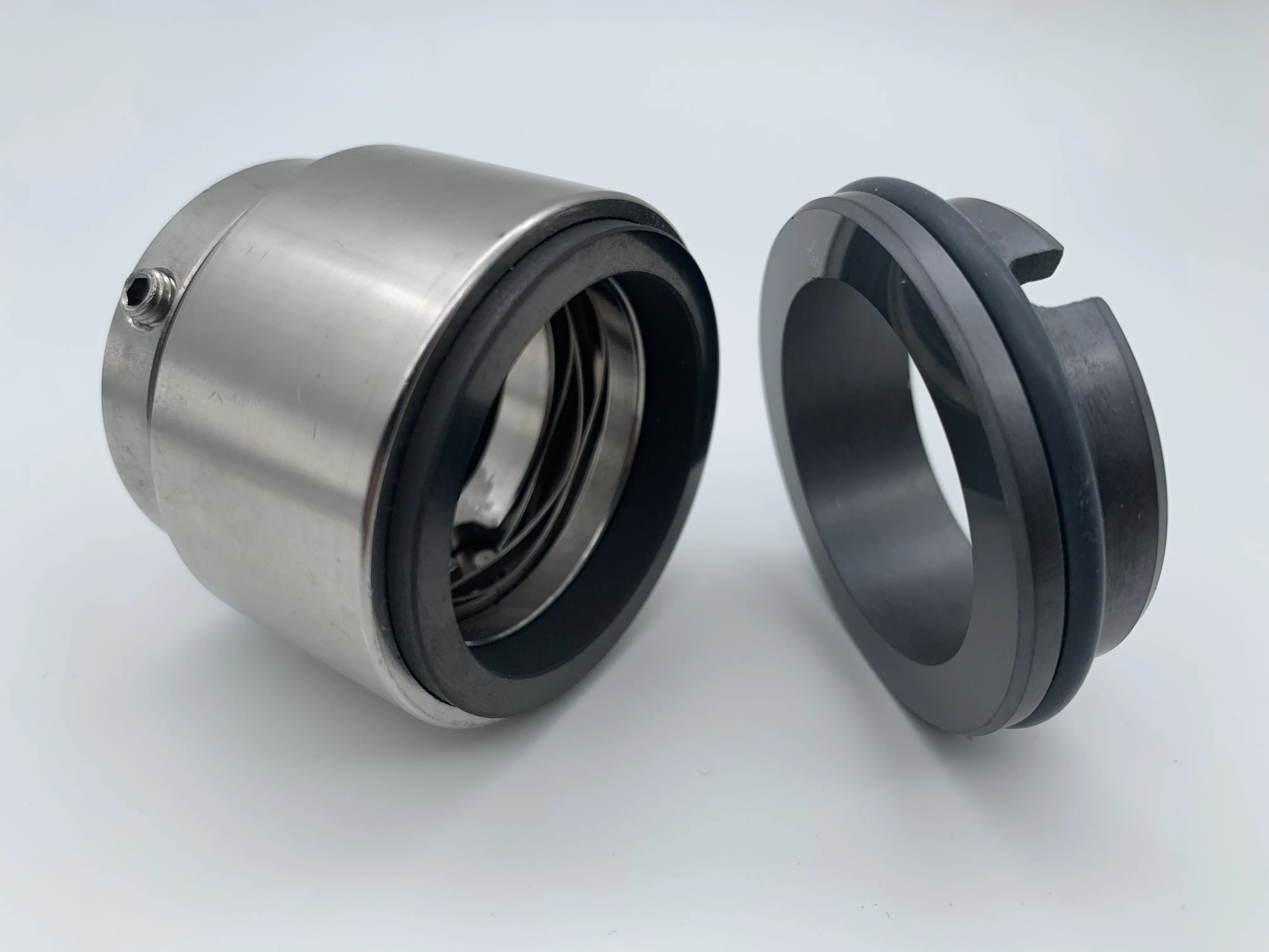 

HJ92N/60-G16 , HJ92N-60 TLANMP Mechanical Seals With G16 Seats (Shaft Size:60mm)