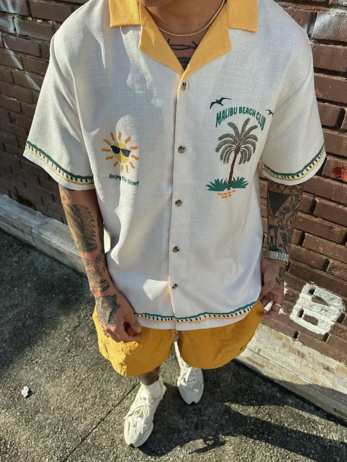 

Men's Summer Short Sleeve Button-Up Shirt with Palm Tree & Sun Graphic