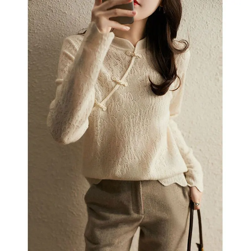 Cashmere Sweater Women\'s Spring and Autumn New Bottoming Shirt  button Loose Thin Cashmere Sweater Retro