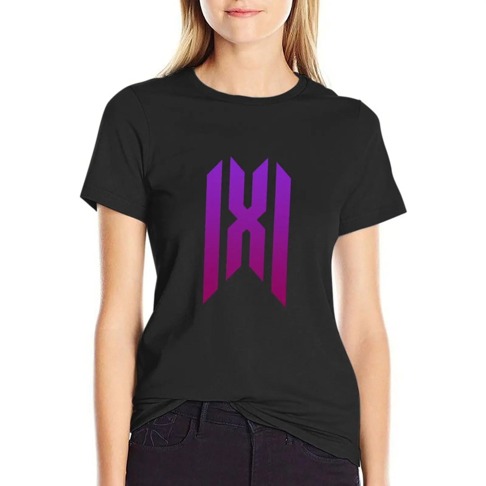 

Monsta X - Logo T-Shirt graphics Aesthetic clothing black t-shirts for Women