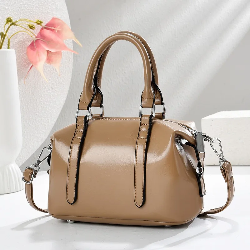 

Fashionable Retro Handheld Pillow Bag Soft Casual Crossbody Shoulder Bag with Internal Zipper Fashion Ladies Boston Pillow Bag