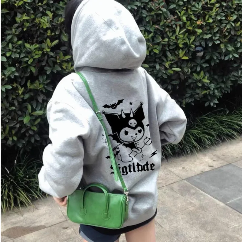 Imagem -02 - Sanrio Kuromi-hoodie de Grandes Dimensões Feminino Moletom Kawaii Print Bolso Canguru Feminino Pulôveres Soltos Roupas Novas da Moda Y2k 2023