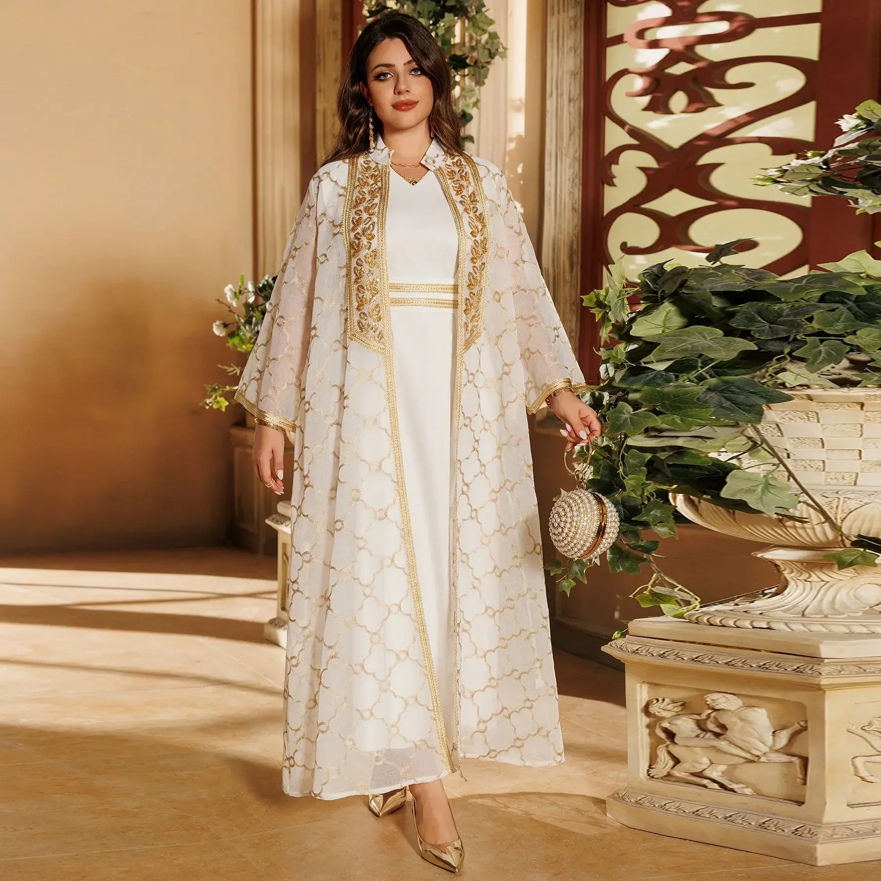 The Abaya long robe sets for Middle Eastern and Saudi Arabian women, including Muslim embroidered cardigan vests and skirts.