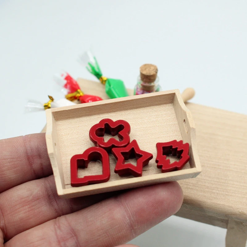 1 set Mini crema per la cottura della casa delle bambole Set di stampi per dolci Set di accessori per utensili da cucina per casa delle bambole Decorazione della casa delle bambole Giocattolo da gioco