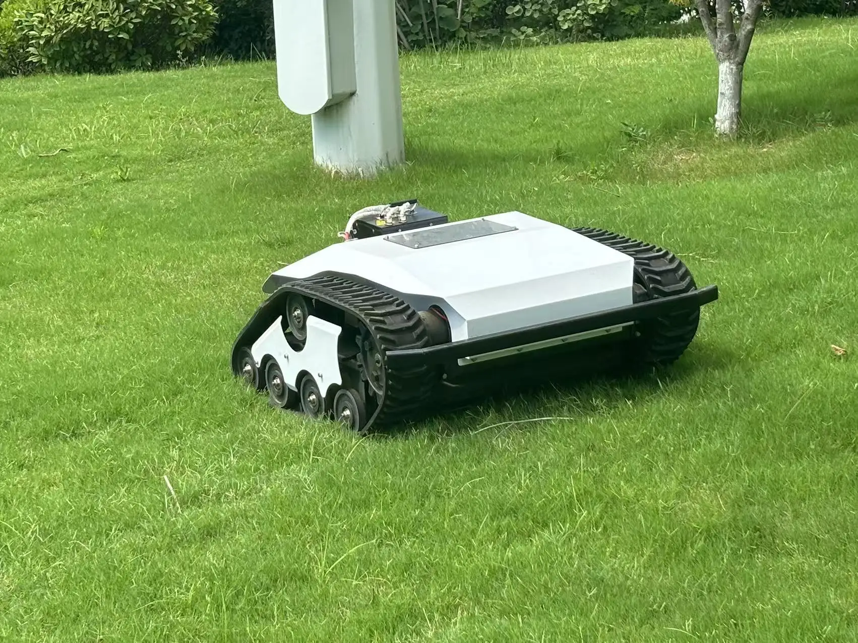 OMITECH Powerful Electric Home Garden Lawn Mower 80cm 100cm 120cm Remote Control Grass Cutter Lawn Mower