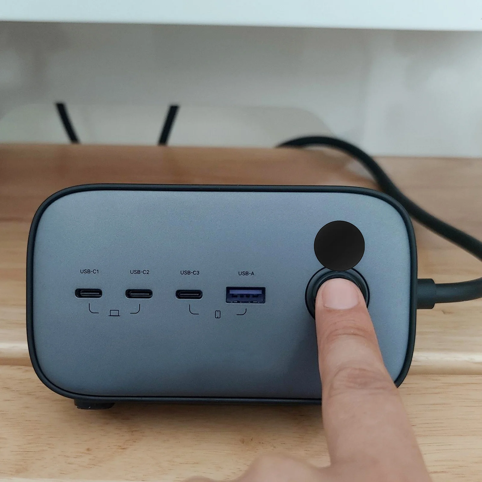 

2Pcs Light Blocking Stickers Blackout Anti-Glare Dimming Electronic LED Covers for Routers Clocks Light Sticker