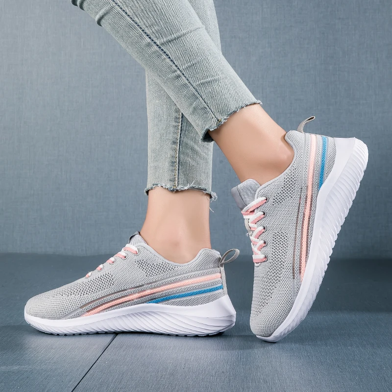 Bkqu 2024 Sneakers Voor Vrouwen Mode Tennis Vrouw Kaki Nieuwe Sportschoenen Voor Gym Platte Zool Dames Sneaker Big Size 42 43