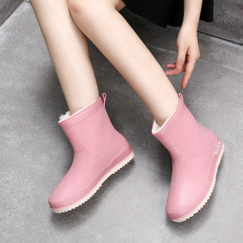 Spring Fashion Short Tube Rain Boots Non-Slip Wear-Resistant Women Middle Tube PVC Rain Boots Waterproof Shoes Work Rubber Shoes