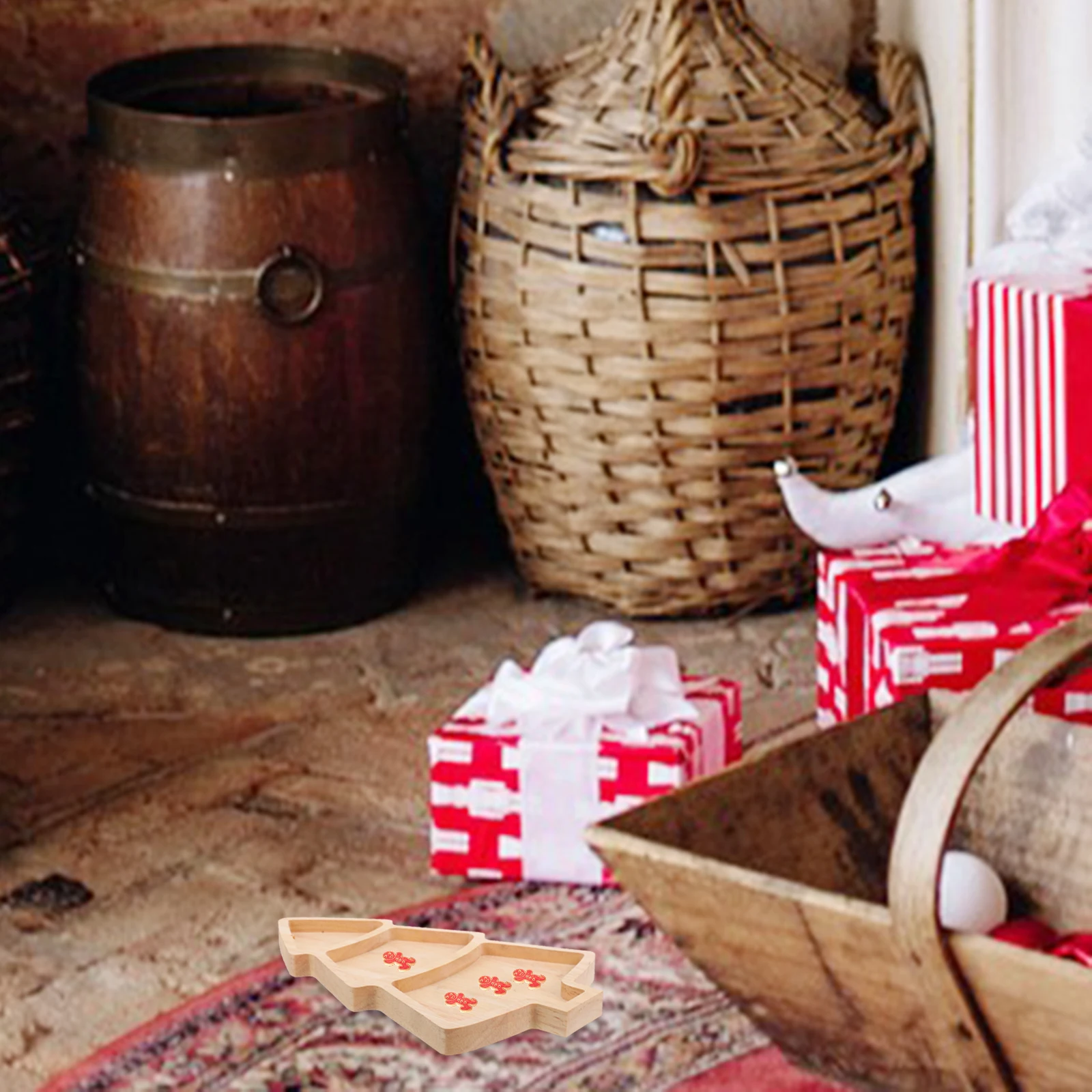 

Xmas Tree Shaped Fruit Tray Smooth Surface Safe Use Large Capacity for Snacks Fruits Nuts Desserts Wooden Serving Platter