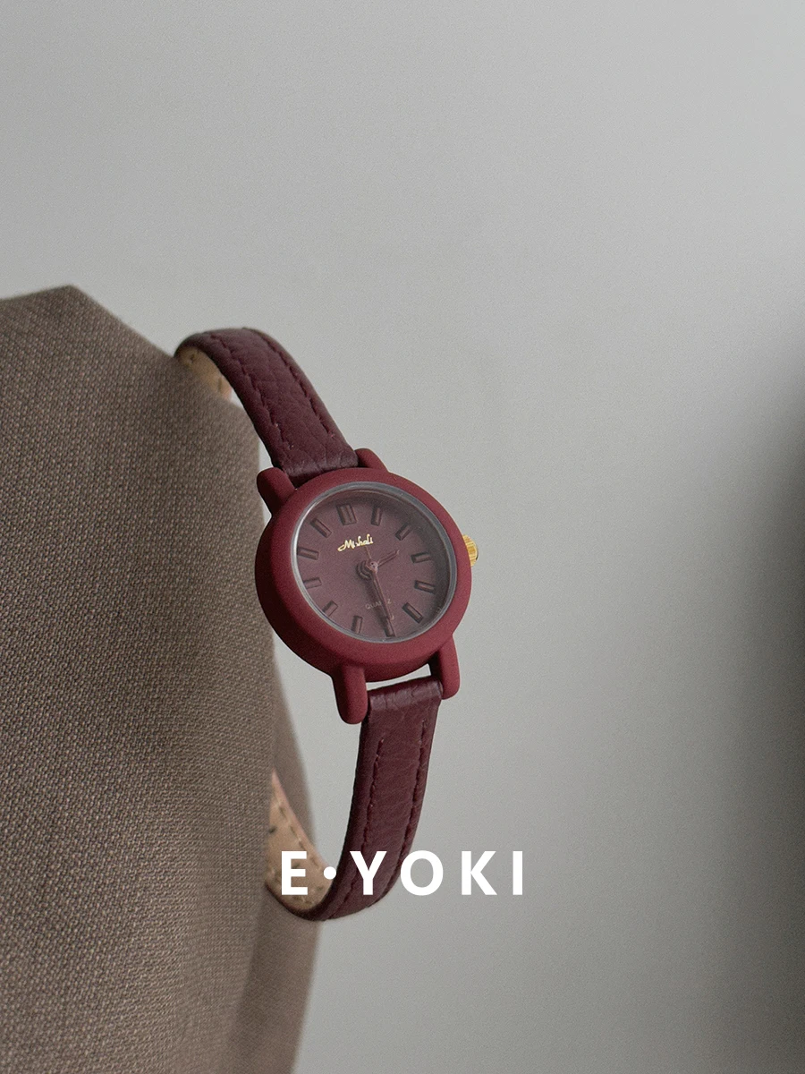 Women's high-end watch round small exquisite Ankora red autumn and winter women's light luxury belt watch female accessories