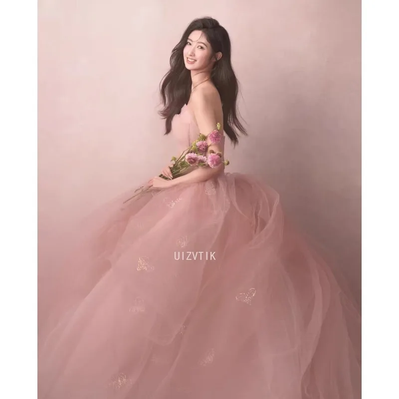 فستان زفاف بسيط وردي بدون حمالات على شكل حرف A من التل كوريا لالتقاط الصور منتفخ الأميرة الكرة ثوب 2025 جديد للحفلات المسائية حسب الطلب