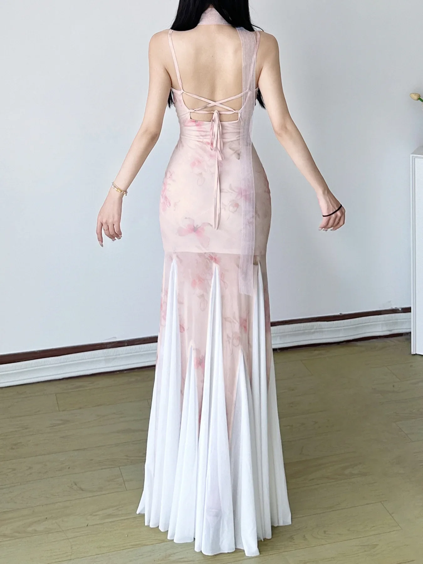 Französisches Kleid für Damen, elegantes, frisches Blumendruckkleid mit U-Ausschnitt, hoher Taille, A-Linie, Netz-Patchwork-Kleid mit Fischschwanzrock im Feenstil