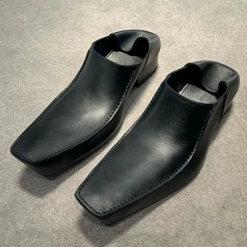 Retro Square Toe Black Leather Shoes for Men And Women Fashion Chunky Heel Loafers Mules Shoes Upturned Toe Single Shoes