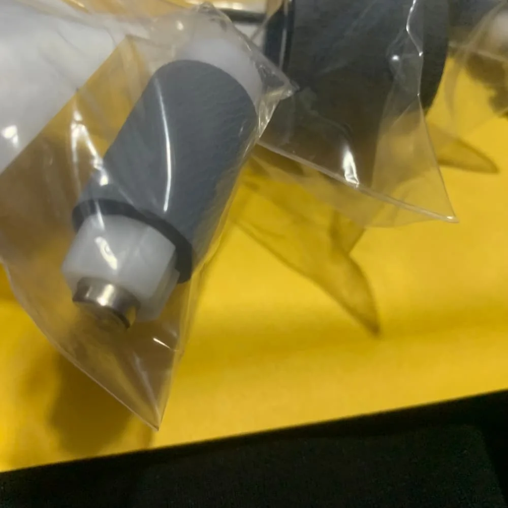 

JC90-01032A JC90-01107A JC93-00310A JC73-00340A Pickup Separation Roller for Samsung M3320 M3325 M3370 M3375 M3820 M3825 M3826