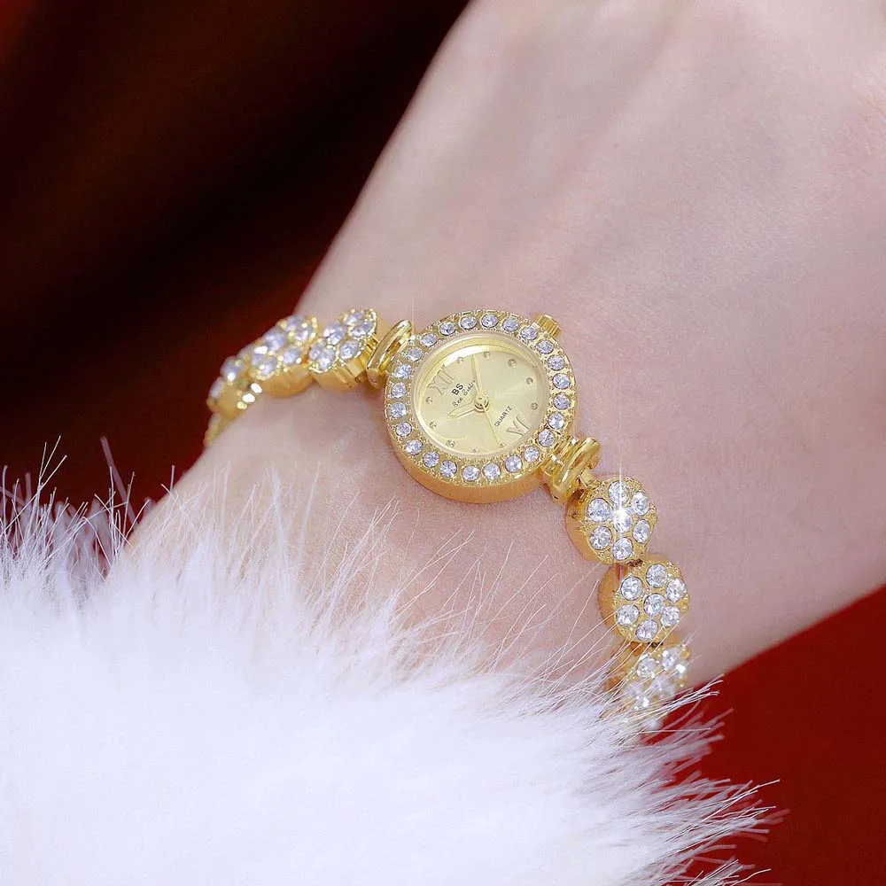 NEW Elegant Women Watches Luxury Vintage Gold Bracelet Diamond Wristwatches Fashion Dress Ladies Gifts High Quality Quartz Clock