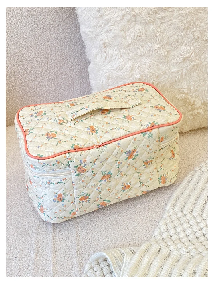 Sweet Floral Cosmetic Bags for Women Makeup Case Large Capacity Girls Clutch Handbags Retro Female Travel Toiletries Storage Bag