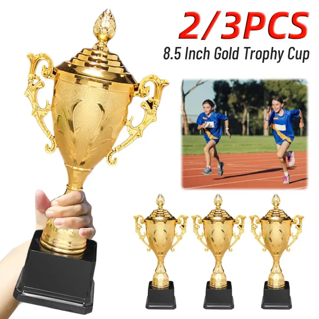 

Набор из 2/3 золотых пластиковых кубков (8,5 дюймов) с крышкой для баскетбола и футбола, награда победителя школьных спортивных соревнований
