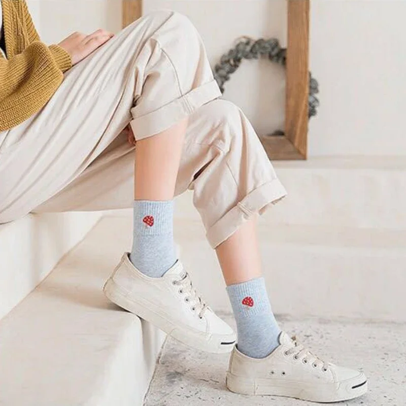 2024 Woman's Fashion Socks Crew Socks Women's Cartoon Fruit Sock Colorful Cotton Harajuku Sock Pink Green Brown Grey Socks