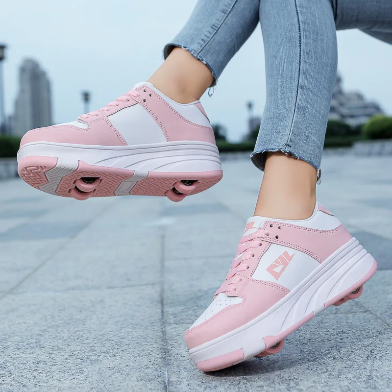 Туфли на четыре колеса, прогулочная обувь для мальчиков и девочек, повседневные спортивные туфли на открытом воздухе, шлепанцы и термоусадочные туфли для школьников, кроссовки