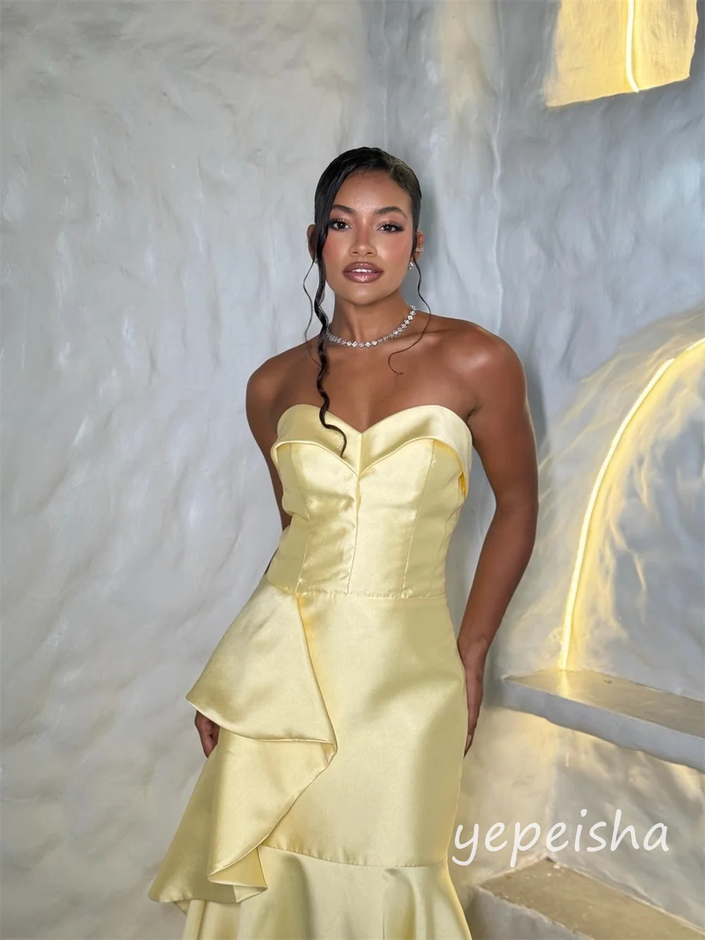 Personalizado modesto moda amarelo plissado ruched sereia sem alças vestidos longos vestidos de noite tamanhos disponíveis alta qualidade