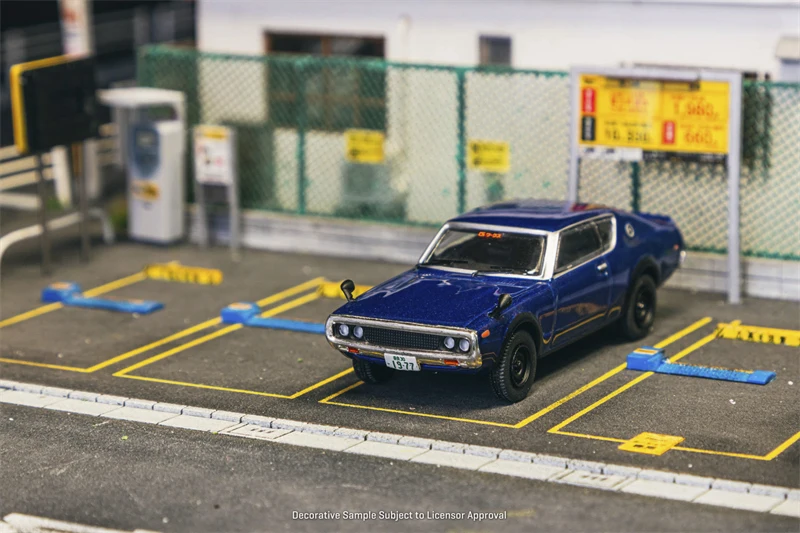 

J Collection 1:64 Skyline 2000 KPGC110 Blue Metallic / LS400 UCF10 Flint Grey Diecast Model Car