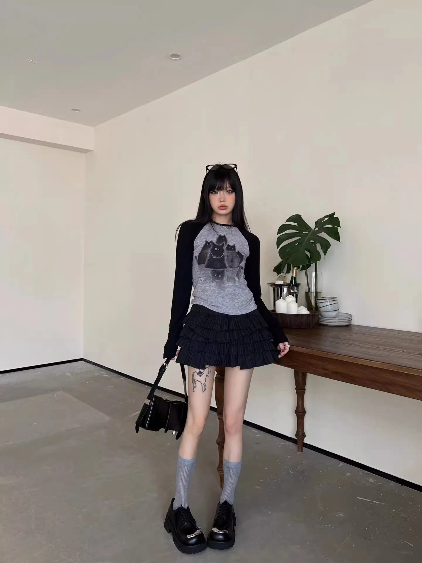 봄/가을 신상 프린트 O넥 긴팔 티셔츠 여성 한국 패션 슬림핏 스파이시 걸 숏 여성 상의