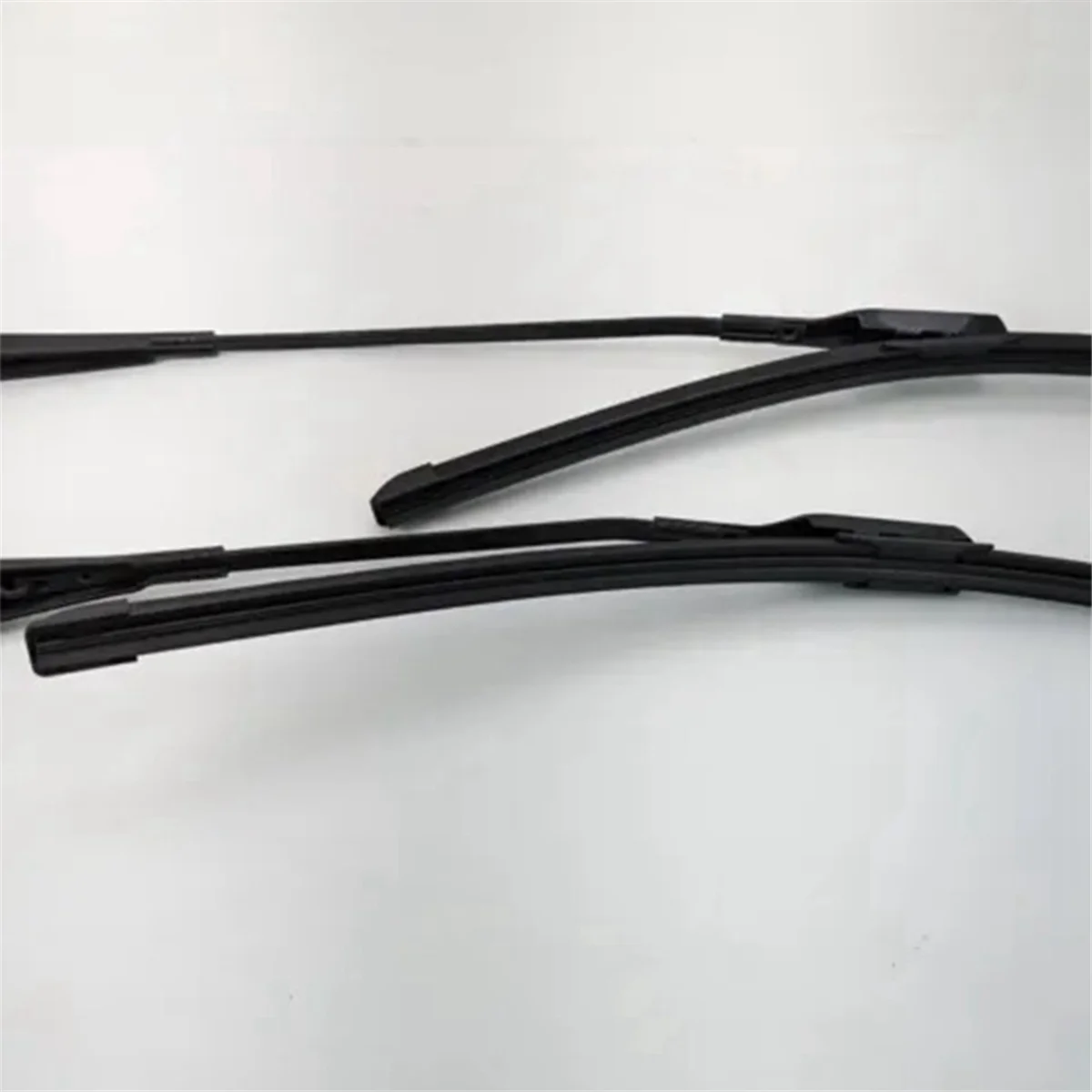 Auto Windshield Wiper Front Window Wiper Arm for Audi Q5 Quattro B8 SQ5 2010-2017 8R1955407B