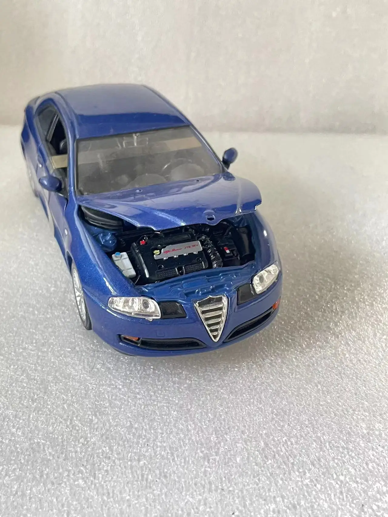 WELLY Flawed Metal Toys Holiday Gift Souvenir 1/24 Scale Alloy Car